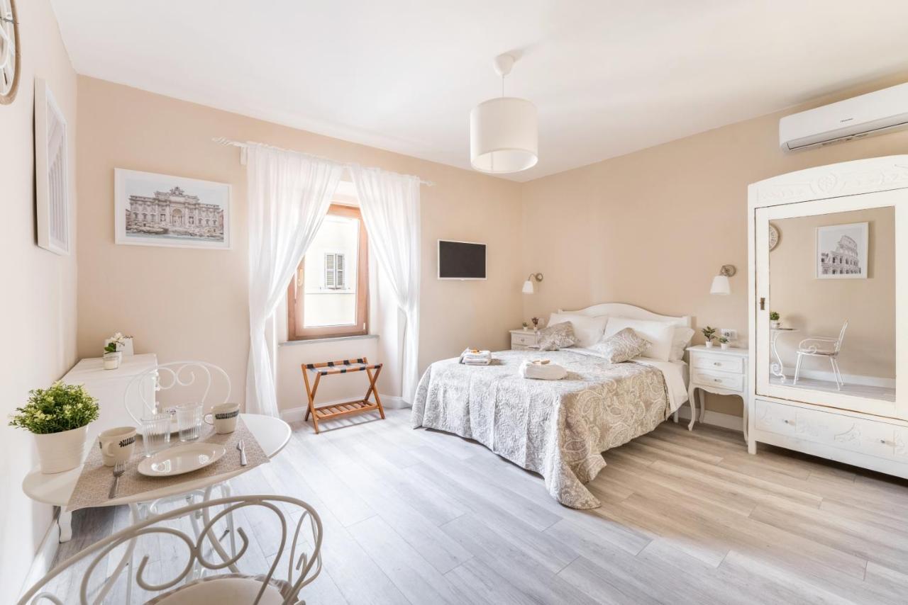 Apartamento The Small Nest At Coliseum Roma